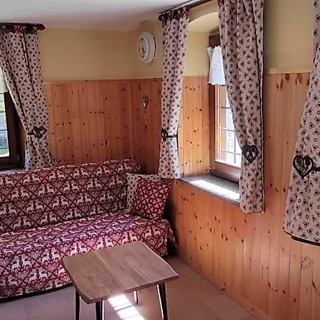 Casa Vacanze: Maison Des Gnomes 3*