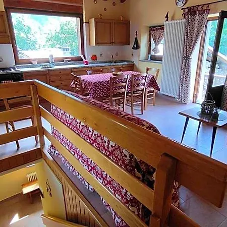 Casa Vacanze: Maison Des Gnomes Hotell
